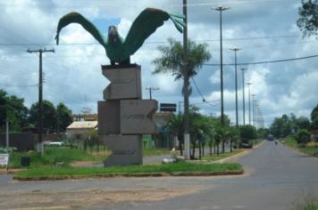 Praças, parqu...