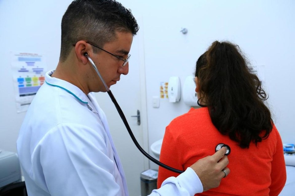 Inscrições no Mais Médicos preenchem 96,6% das vagas