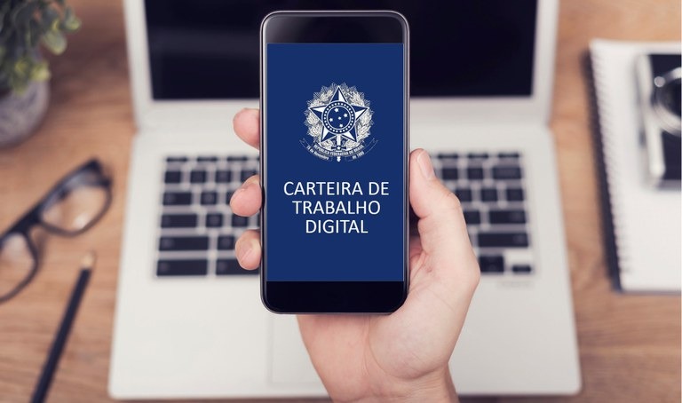 Carteira de Trabalho agora pode ser utilizada em meio eletrônico