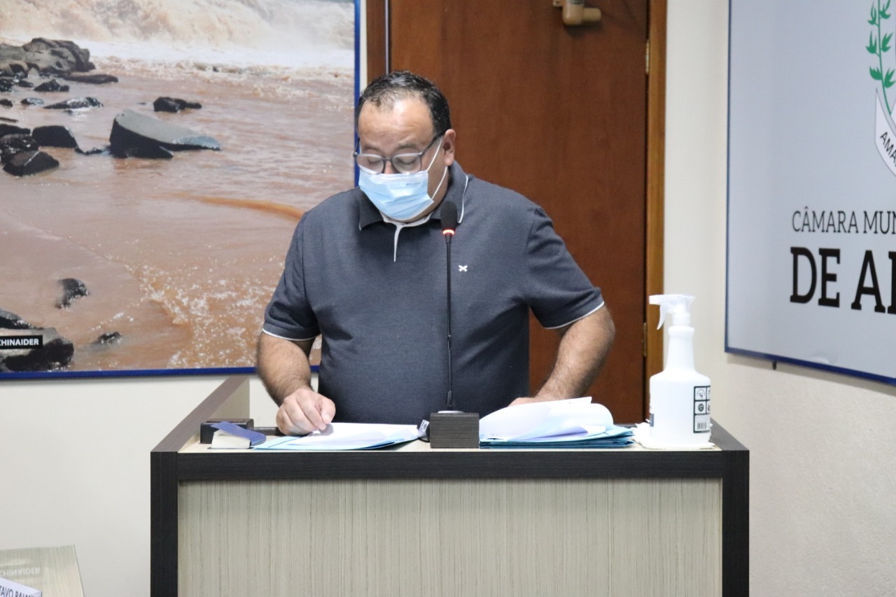 Prefeito participa de votação em regime de urgência sobre a isenção de impostos para comércio noturno