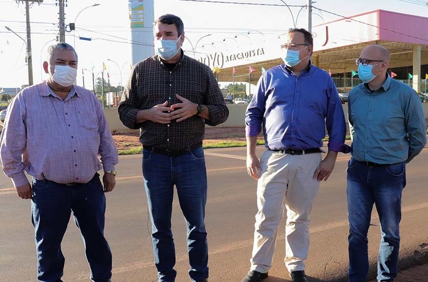 Dr. Bandeira e Eduardo Riedel cumprem agenda extensa em Amambai
