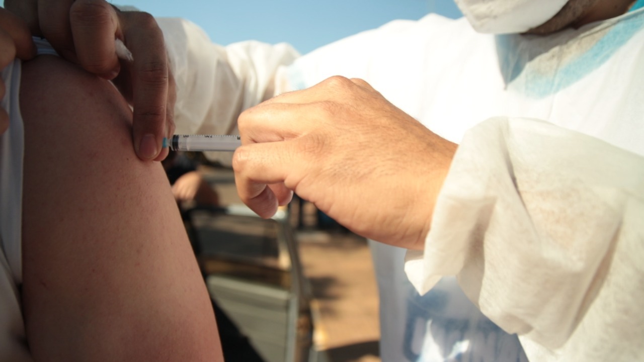 Amambai bate o seu próprio recorde de vacinação em um só dia, 2174 doses foram aplicadas