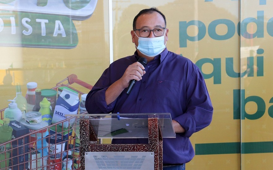 Através de Decreto, Prefeito Dr. Bandeira flexibiliza serviços de buffets no município