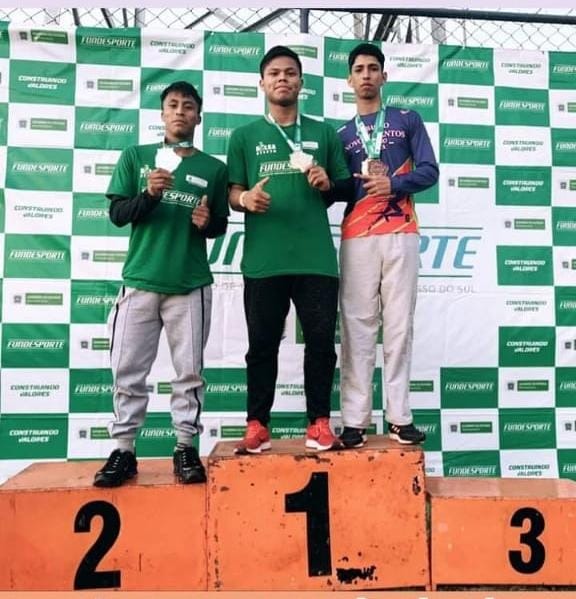 Atletismo de Amambai fica em 3º lugar nos Jogos Escolares de Mato Grosso do Sul