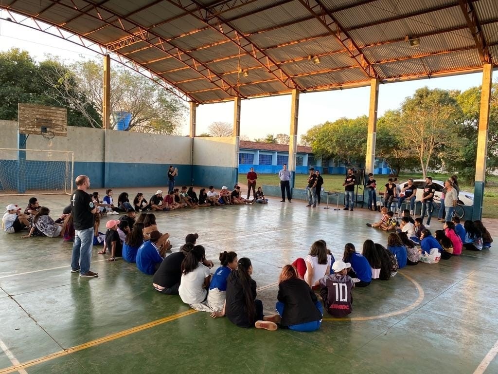 Estudantes da Escola Municipal Flávio Derzi receberam ações da Semana Municipal de Prevenção ao Uso de Drogas