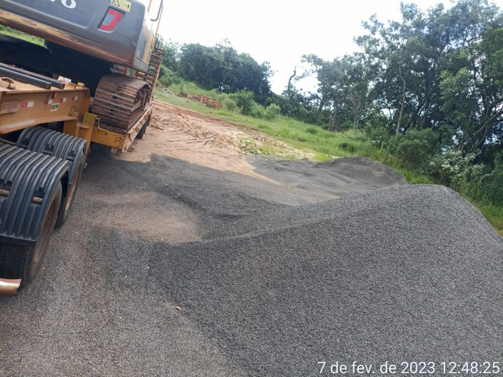 Prefeitura de Amambai prioriza manutenção de estradas para o escoamento da safra