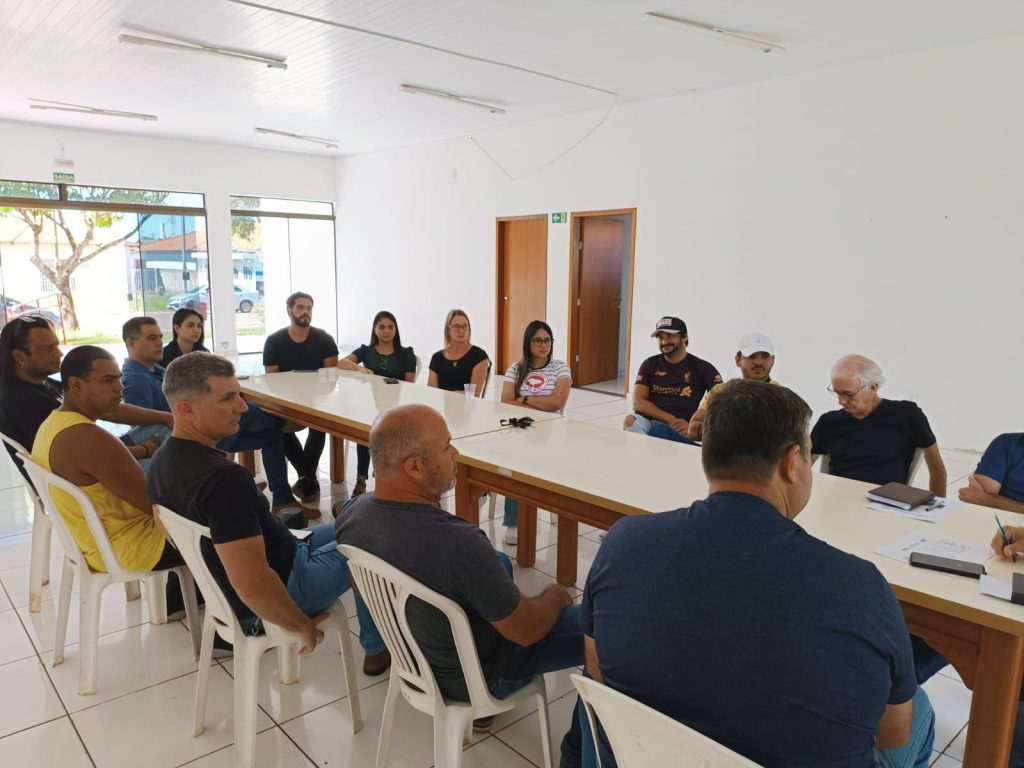 Dirigentes esportivos da região se reúnem em Amambai para tratar sobre Campeonato Conesul de Voleibol