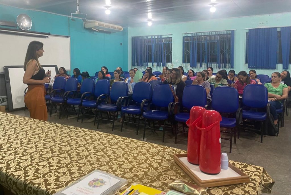 Prefeitura de Amambai promove curso “Infâncias” para professores da Educação Infantil