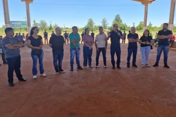Prefeito Sérgio Barbosa participa de reunião na Aldeia Limão Verde em busca de solução para crise de lideranças