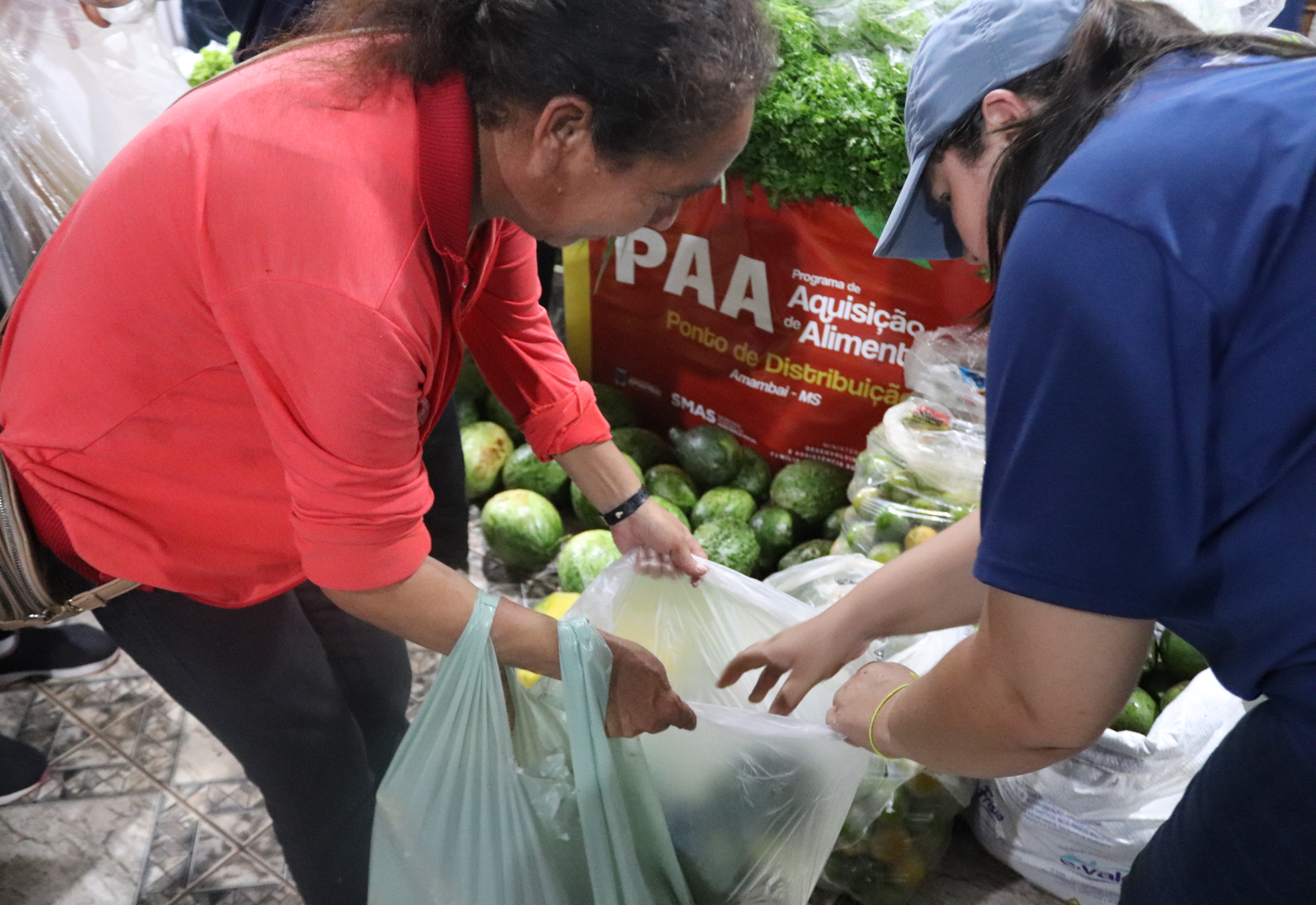 Prefeitura de Amambai realiza entrega de alimentos do PAA na Vila Limeira