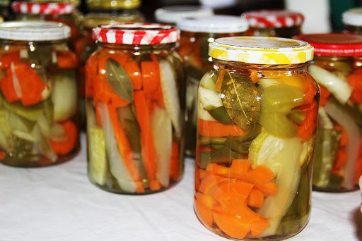 Coordenadoria de Políticas Públicas para Mulheres e Sindicato Rural abrem inscrições para curso de Conserva de Hortaliças