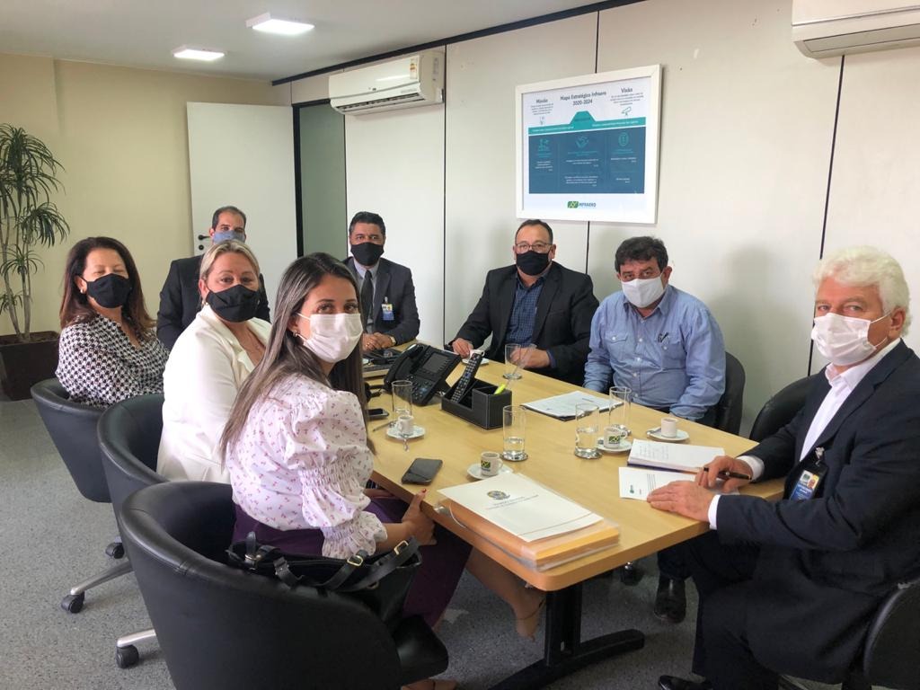 Prefeito Bandeira e vereadoras de Amambai cumprem agendas importantes em Brasília nesta quarta