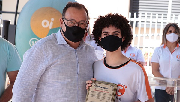 Colégio CELQ, Prefeitura e Câmara entregam medalha e certificados aos participantes da Olímpiada Brasileira de Astronomia