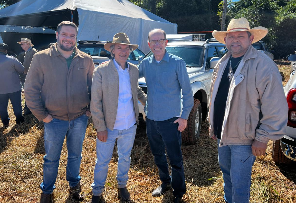 Prefeitura de Amambai prestigia dias de campo voltados à agricultura e pecuária