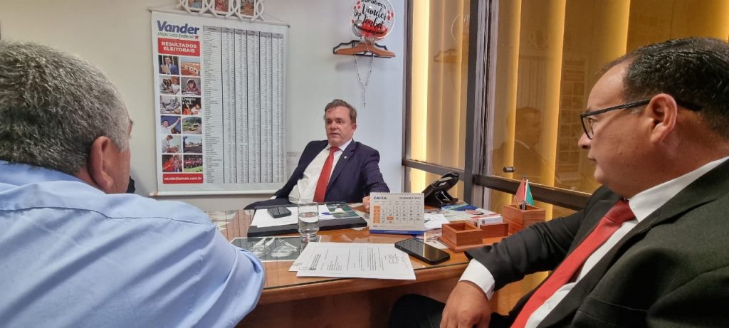Prefeito Bandeira intensifica agenda em Brasília nesta terça-feira e segue na programação durante a quarta