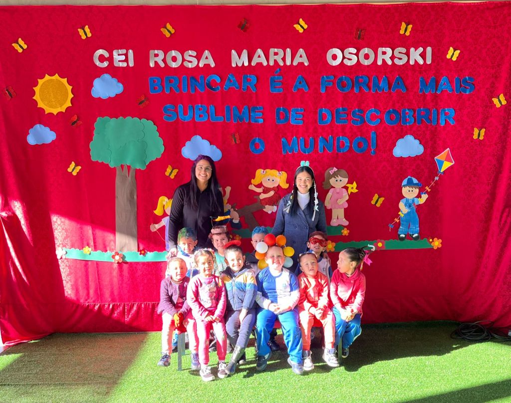 Maio foi mês de encantamento nas escolas de Amambai Maio foi mês de encantamento nas escolas de Amambai