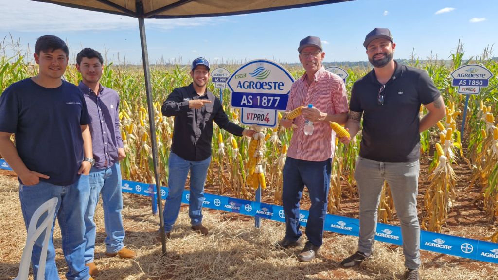 Prefeitura de Amambai prestigia dias de campo voltados à agricultura e pecuária Prefeitura de Amambai prestigia dias de campo voltados à agricultura e pecuária