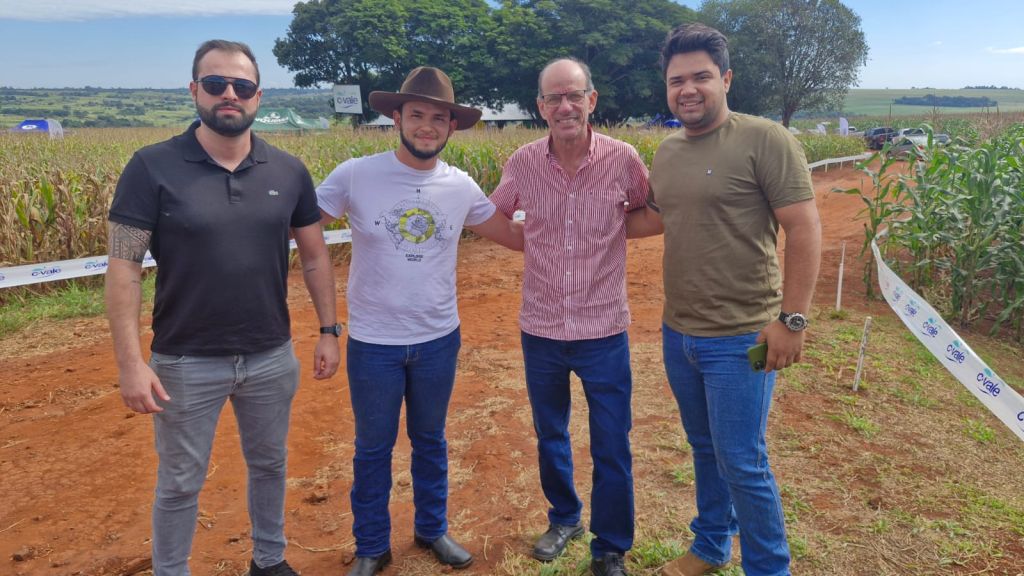Prefeitura de Amambai prestigia dias de campo voltados à agricultura e pecuária
