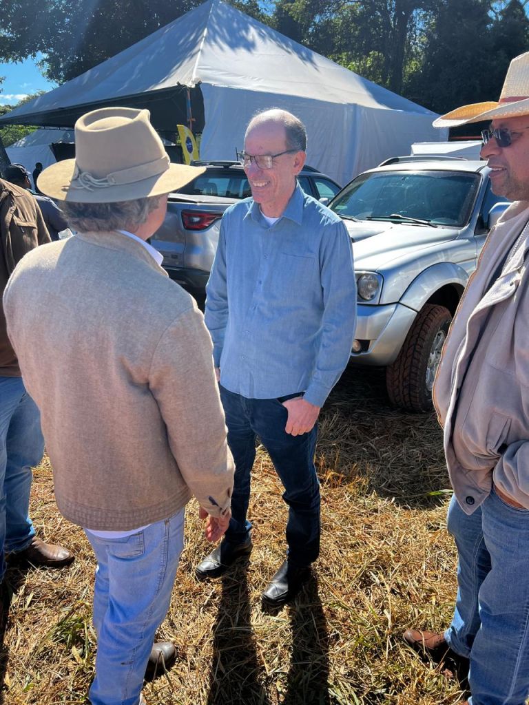 Prefeitura de Amambai prestigia dias de campo voltados à agricultura e pecuária Prefeitura de Amambai prestigia dias de campo voltados à agricultura e pecuária