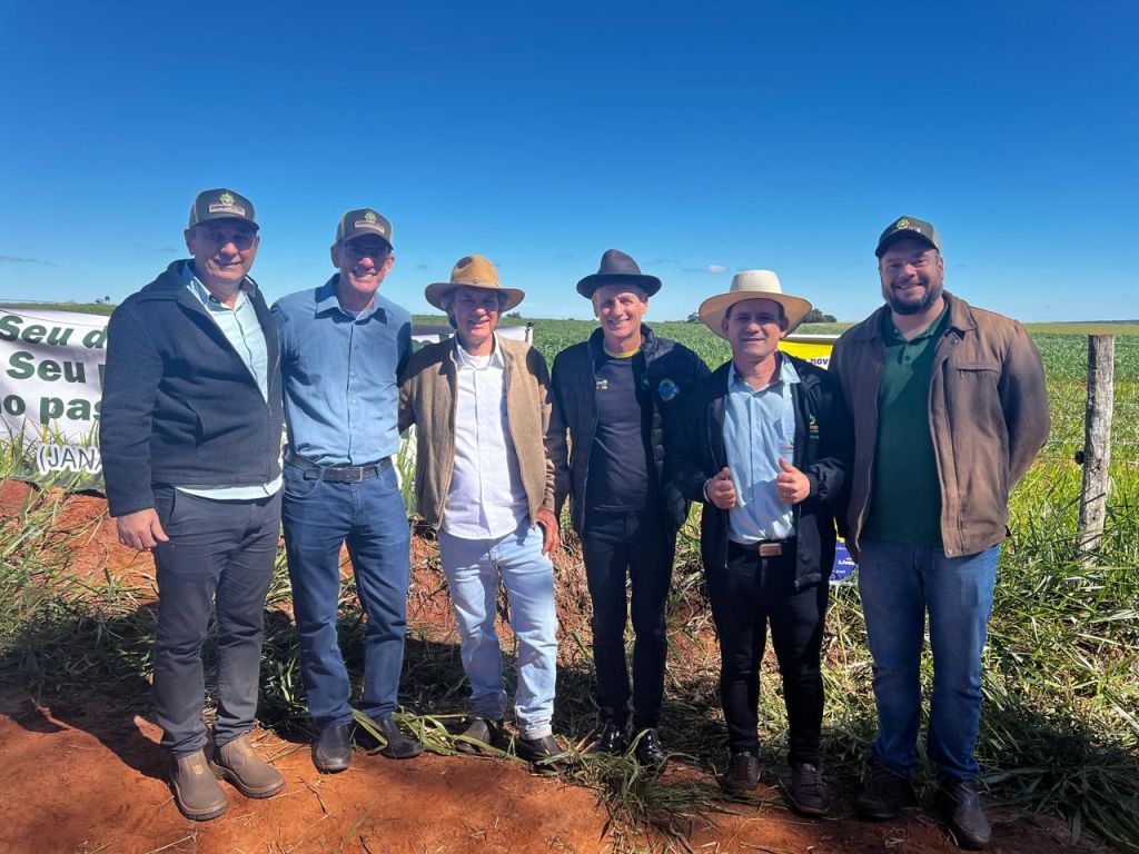 Prefeitura de Amambai prestigia dias de campo voltados à agricultura e pecuária